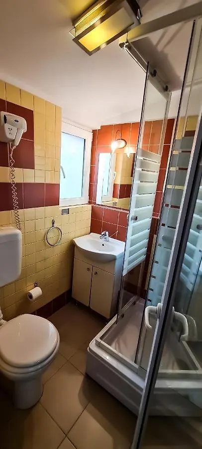 5 Stars High Hostel Bucharest