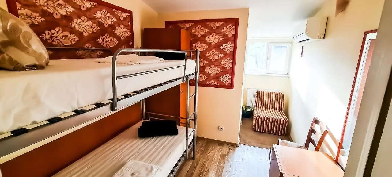 5 Stars High Hostel Bucharest Romania
