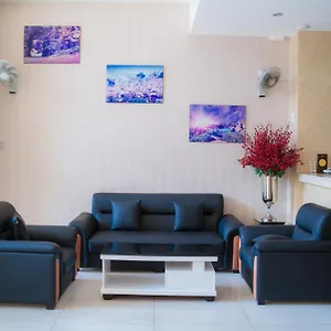 https://nhat-linh-hotel-da-nang.dananghotels.net